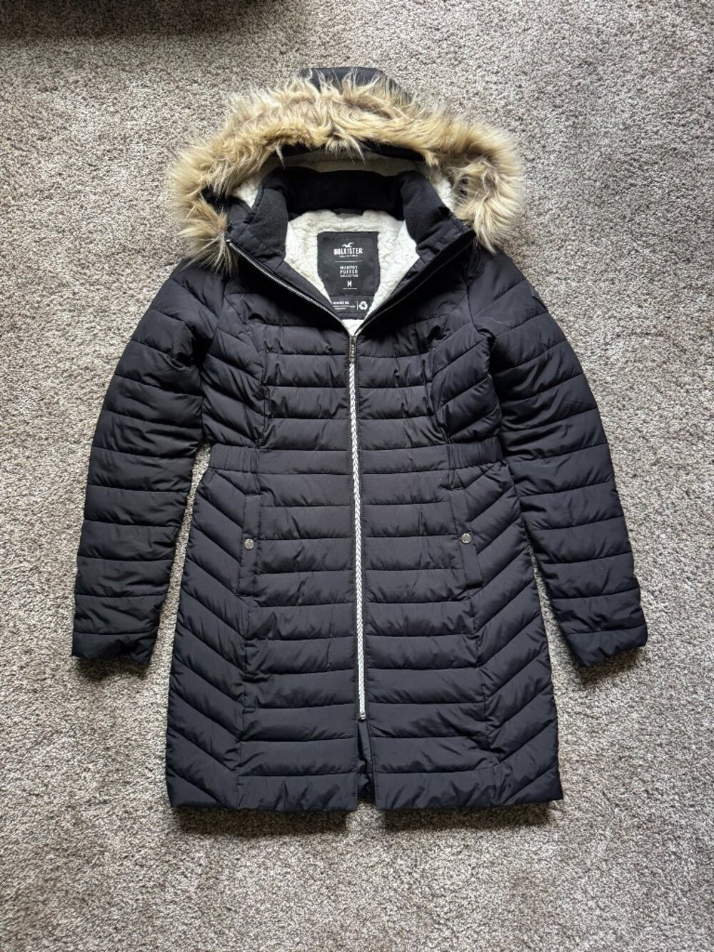 Hollister Women's Black Puffer Coat with Removeable Fur Hood Size Medium